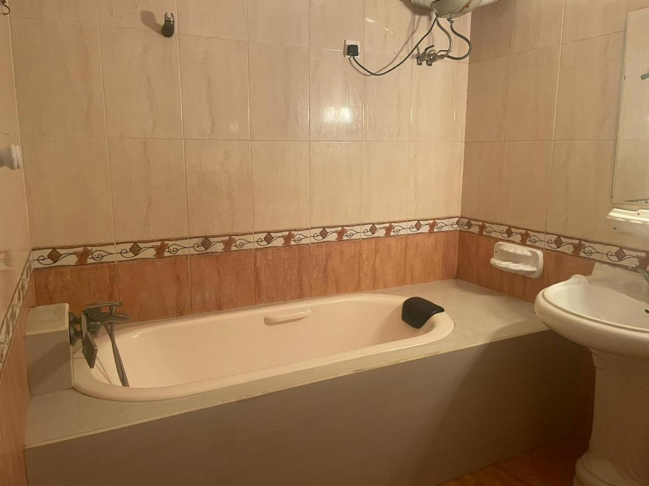 Mila Boutique Airport Otel Seeduwa Dış mekan fotoğraf